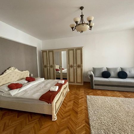 Londof Schei Apartments - Downtown Brašov Exteriér fotografie