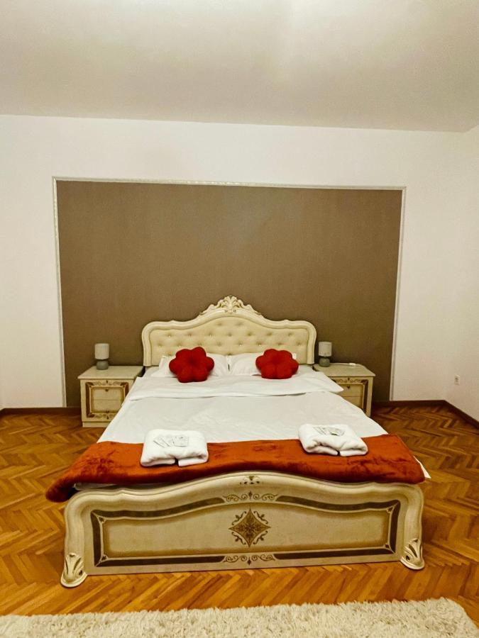 Londof Schei Apartments - Downtown Brašov Exteriér fotografie