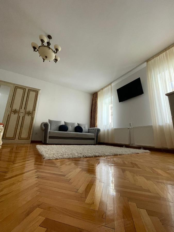 Londof Schei Apartments - Downtown Brašov Exteriér fotografie