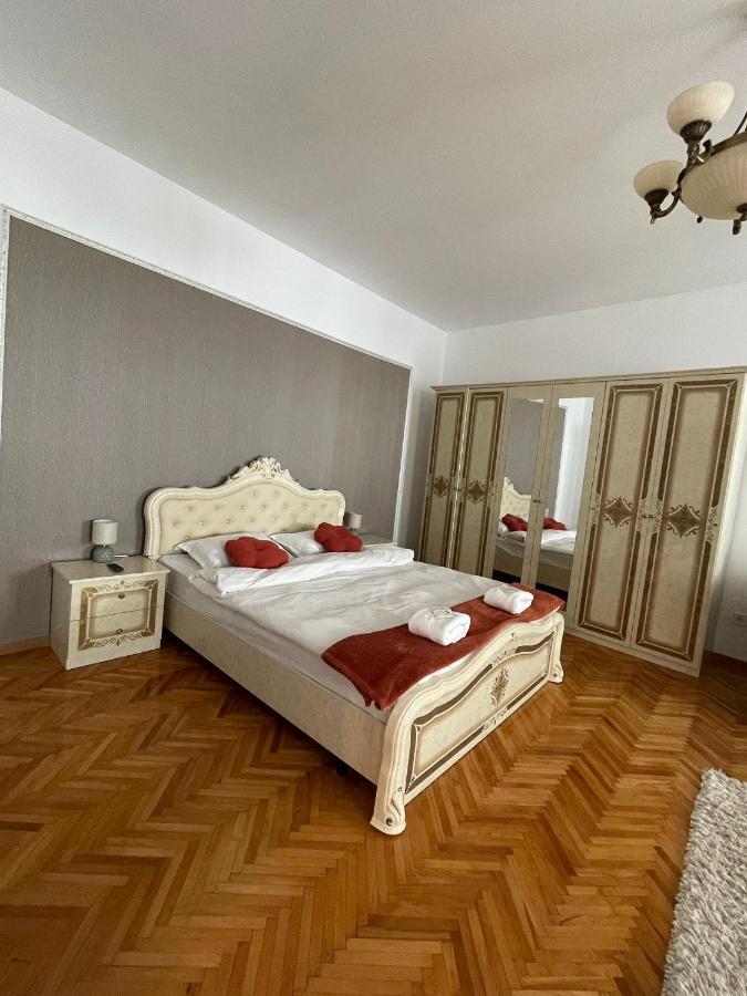 Londof Schei Apartments - Downtown Brašov Exteriér fotografie